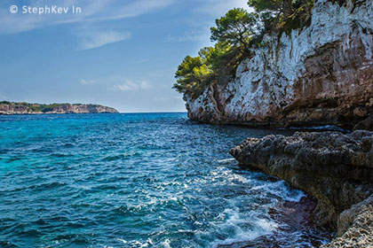 Cala Llombards Blick auf das Meer
